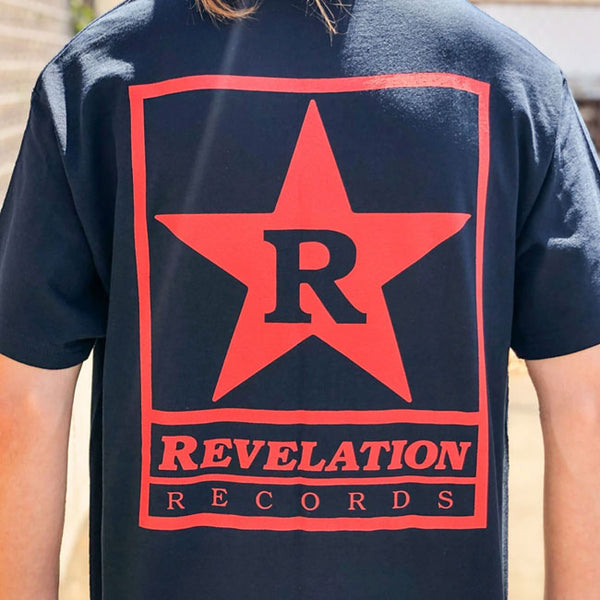 【即納】Revelation Records / レヴェレーション・レコード - Logo Tシャツ(ネイビー)ロゴレッド