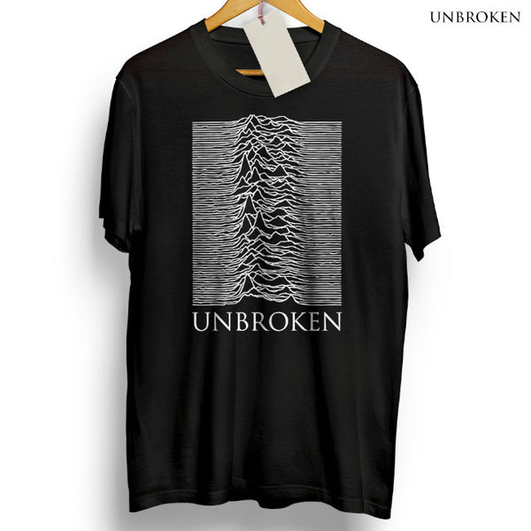 【お取り寄せ】Unbroken / アンブロークン - UNKNOWN Tシャツ(ブラック)
