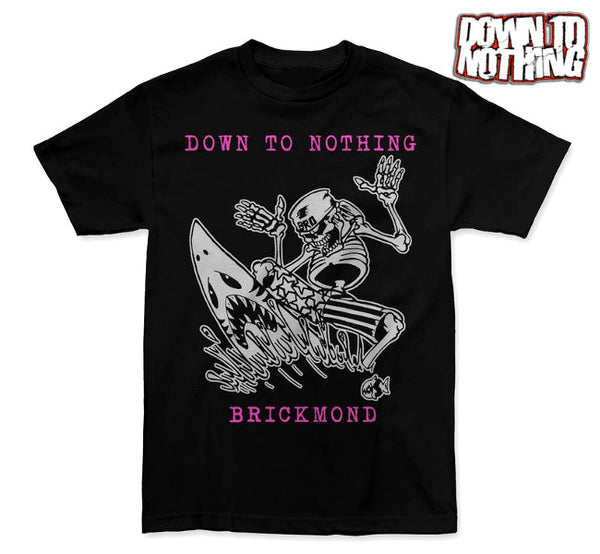 【お取り寄せ】Down To Nothing / ダウン・トゥー・ナッシング - Skeleton Surfer Tシャツ(ブラック)　4XLあり