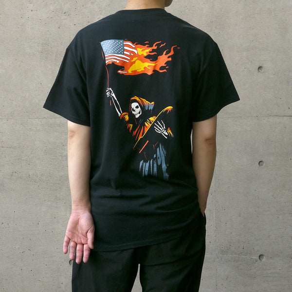 【品切れ】Good Riddance / グッド・リダンス - Flaming Flag Tシャツ(ブラック)